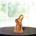 Handgeschnitzter Elefant aus Olivenholz – Exklusive Holzskulptur aus Bethlehem (20 cm)