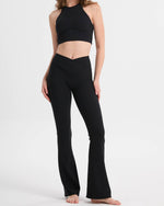 Tank Top gerippt mit herausnehmbaren Pads – Schwarz