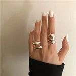 Trendiger Silberfarbener Ring