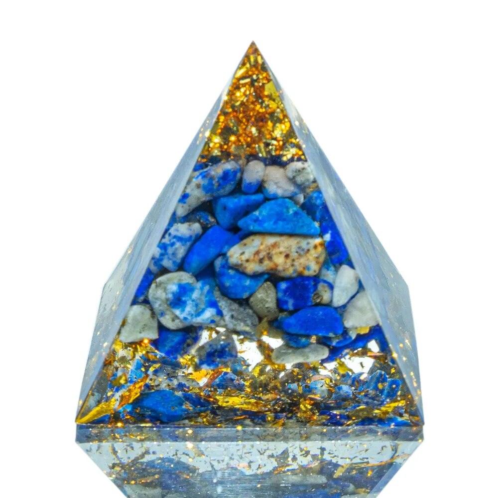 PYRAMIDS Kristallamethysten Design