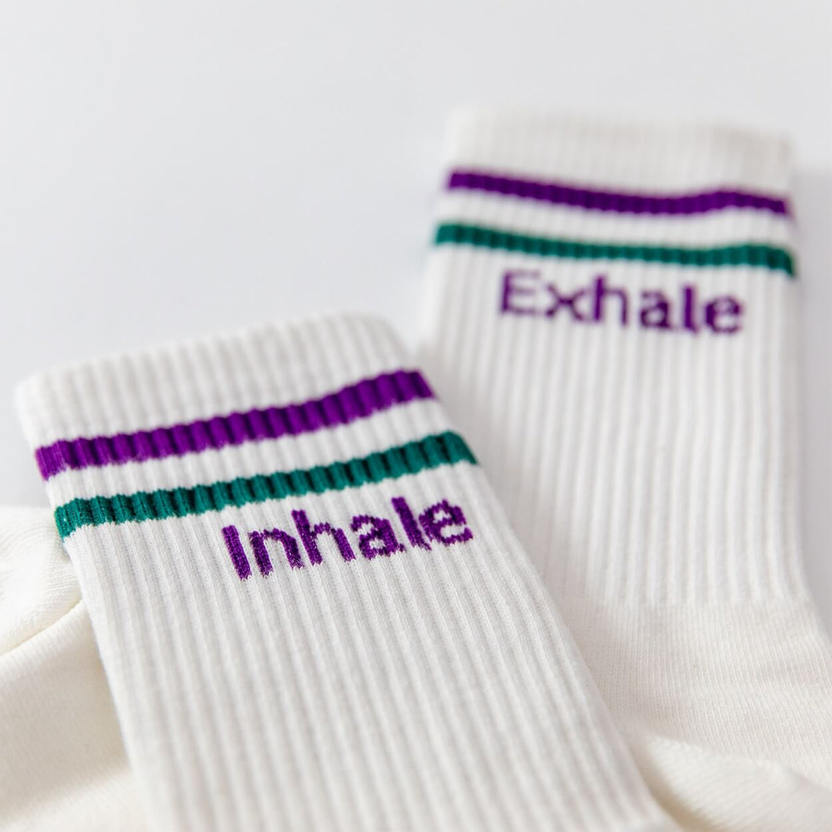 Socken mit Yoga-Motiv: Inhale Exhale | Namasté