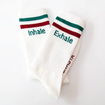 Socken mit Yoga-Motiv in 2 Varianten: Namasté Pink | Inhale Exhale
