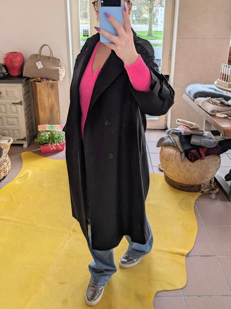 Schwarzer Oversized Trenchcoat Mantel - von ATTENTIF