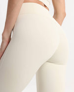 Set Bootcut Leggings High Waist + Cropped Top Seamless – Creme
