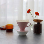 Hario Colour Edition V60-02 Keramik-Dripper (mit 40 Filtern)