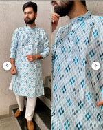 Kurtas in Pure Banglori Silk Crochet with Print in Berlin
