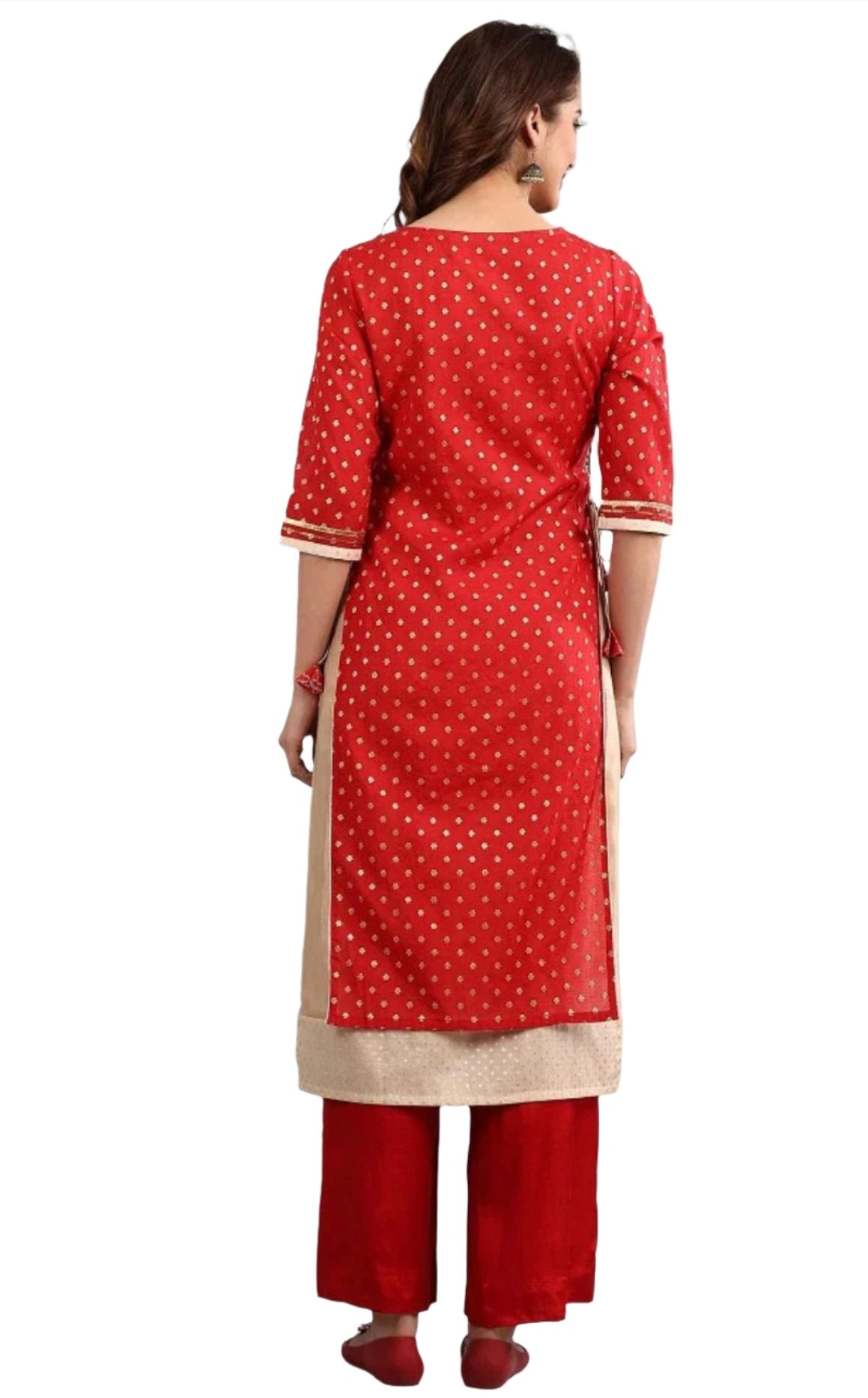 Red Round Neck Embellished kurta Set in Poland