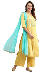 Yellow Round Neck Embellished kurta Set in berlin