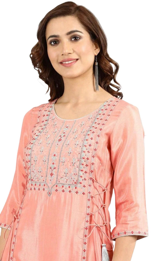 Coral Round Neck Embellished kurta Set in Munich
