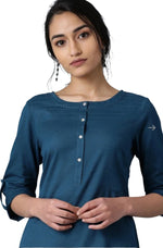 Blue Round Neck Solid kurta in Germany