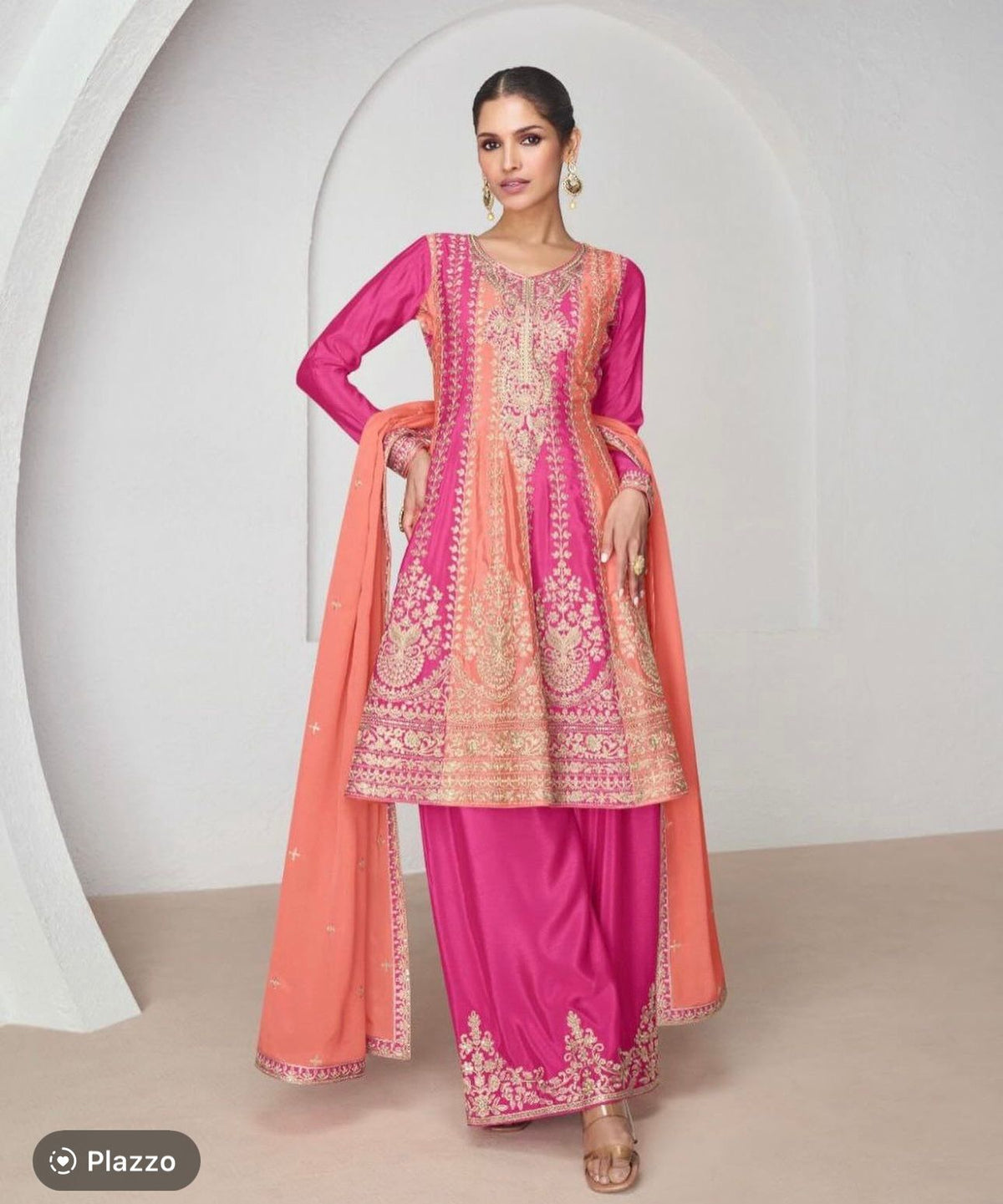 PREMIUM CHINNON SILK Suit in Paris
