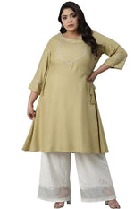 Green Solid Panelled A-line kurta in Munich