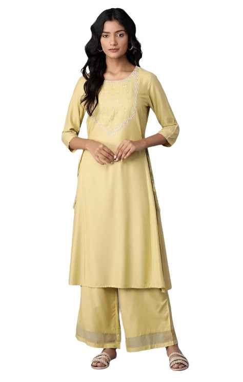 Green Solid Panelled A-line kurta in Munich