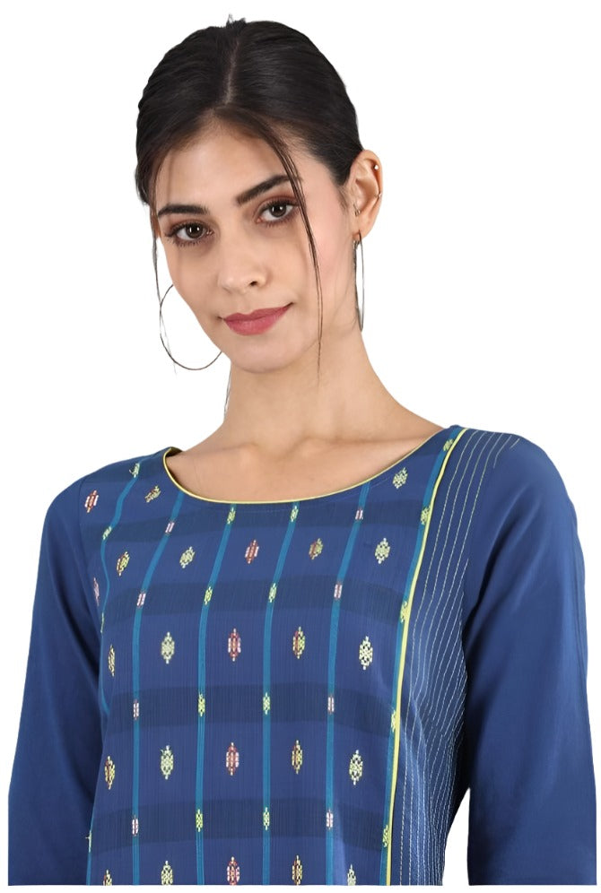 Blue Straight Kurta in Berlin