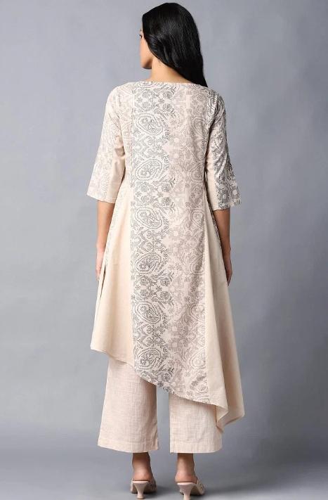 Asymmetric kurta In Floral Print And Round Neck in Berlin
