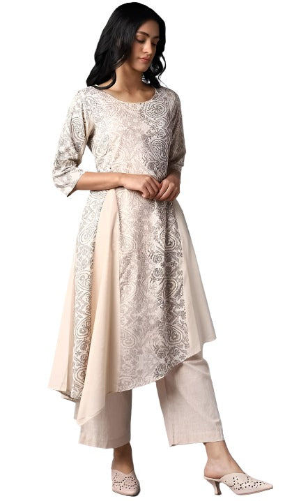 Asymmetric kurta In Floral Print And Round Neck in Berlin