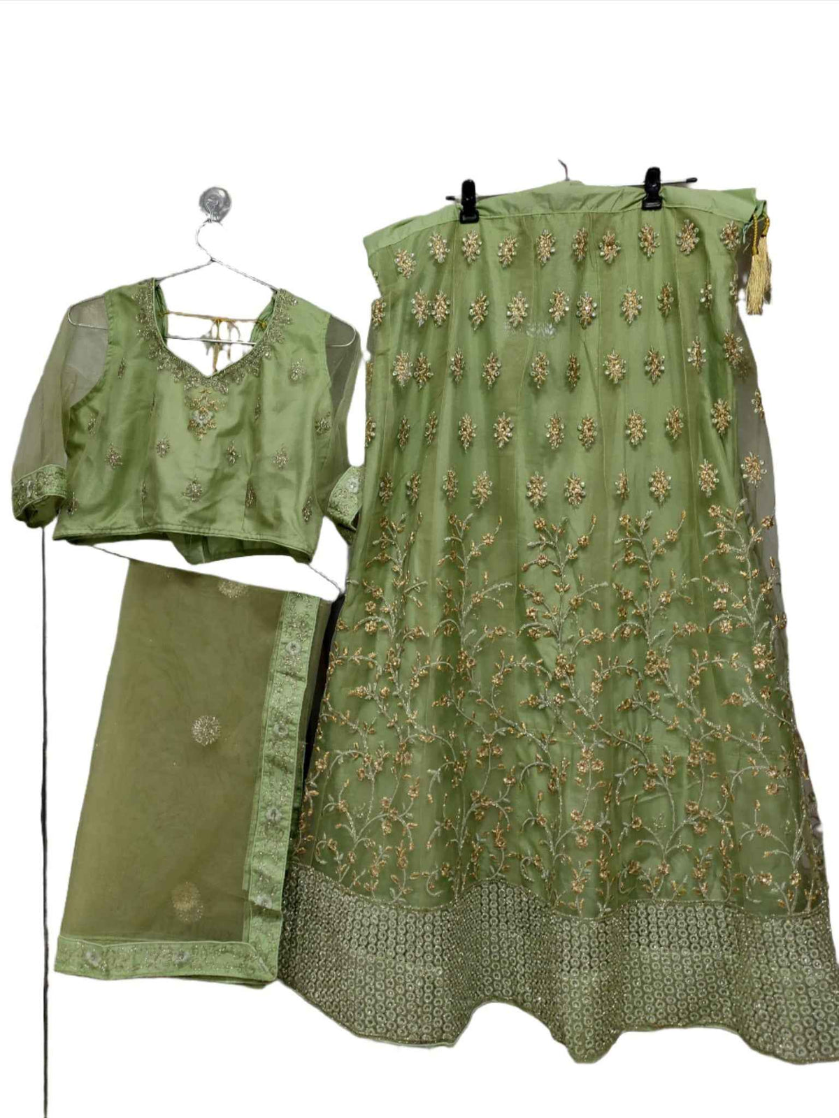 Handwork Bridal complete stitched Lehenga in Essen
