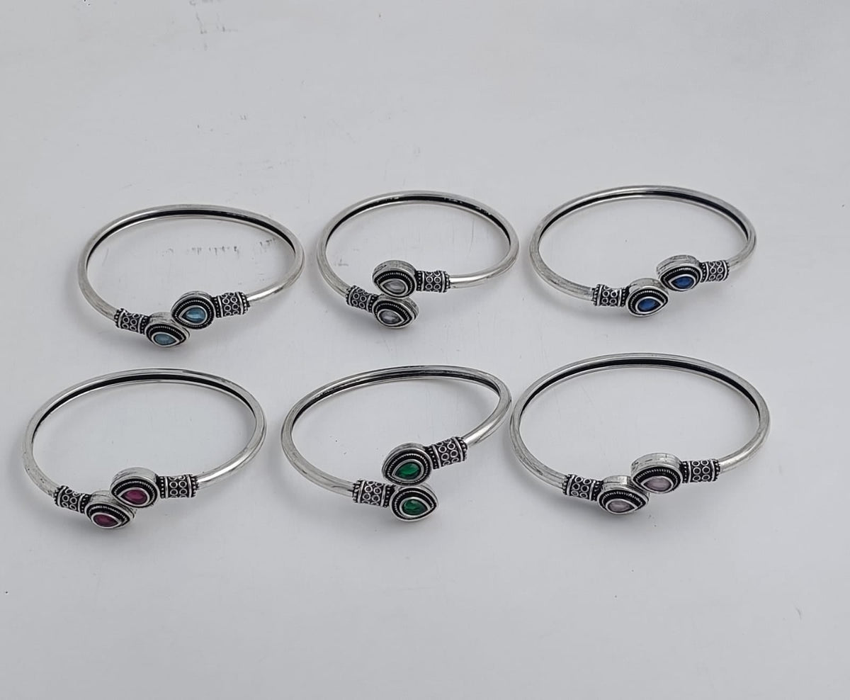 Leaves shape Bracelet in Berlin