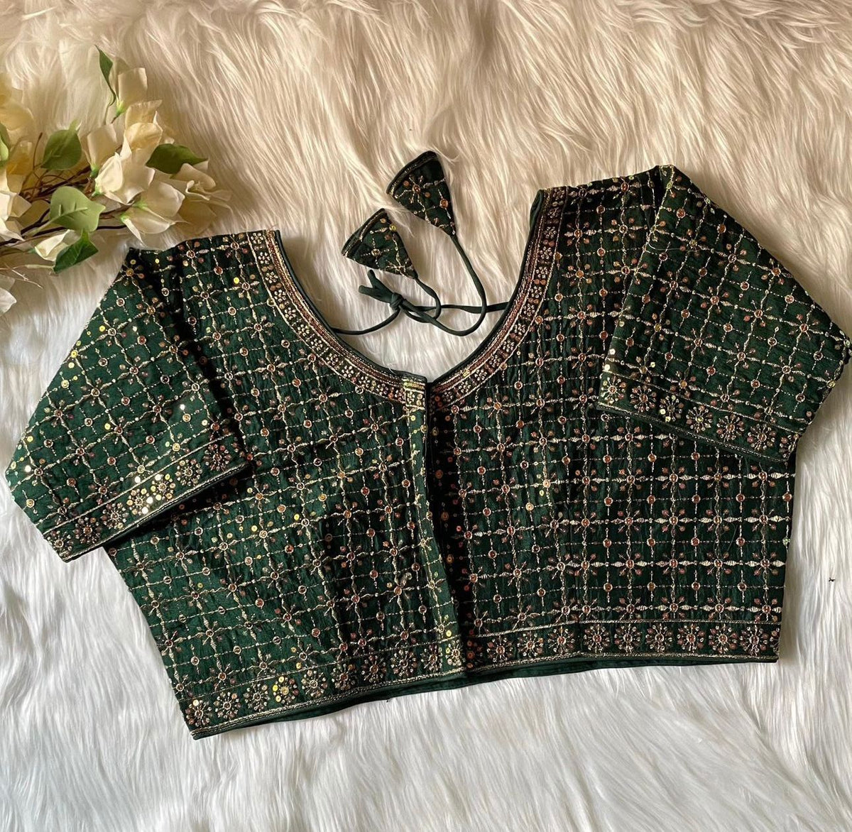 Plus Size stitched blouse in Germany