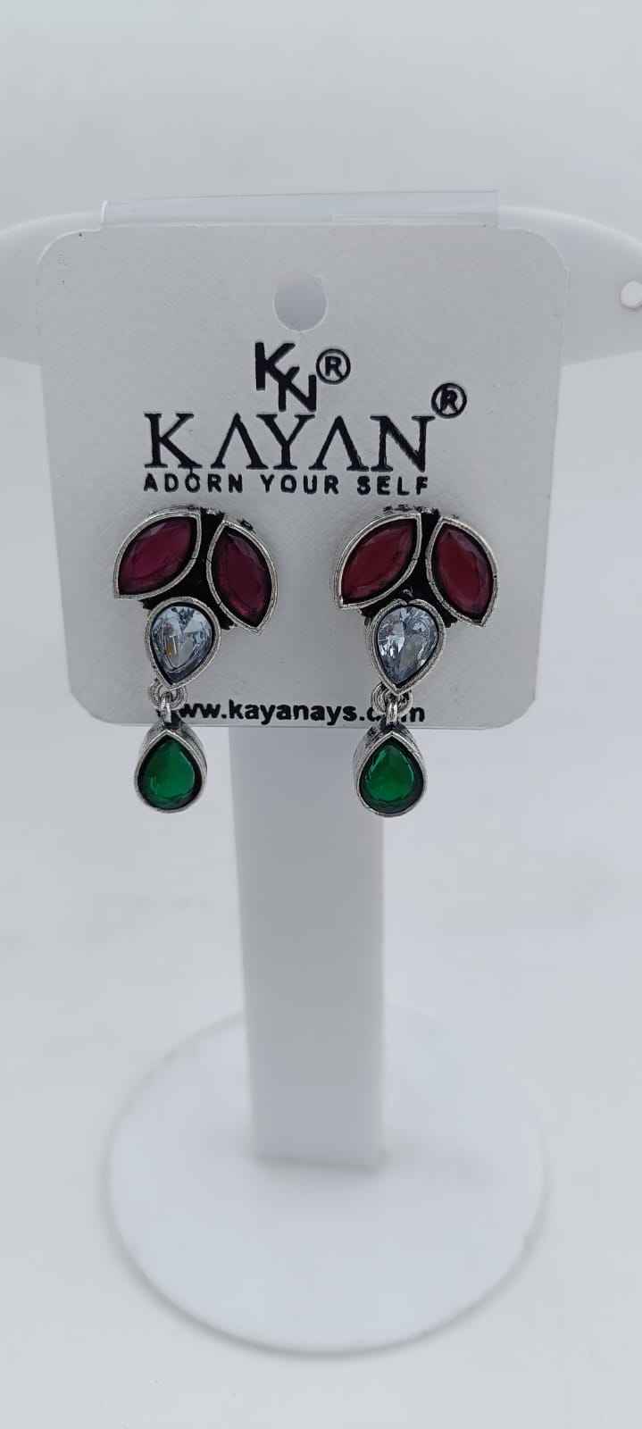 Leaf Shaped Drop Earrings in Munich