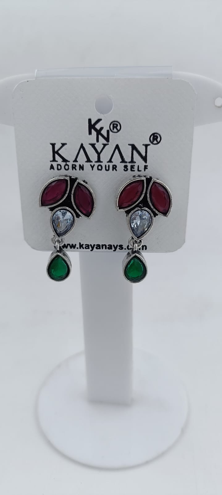 Leaf Shaped Drop Earrings in Munich