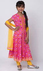 Girls Festive & Party Kurta and Churidar Set in Munich