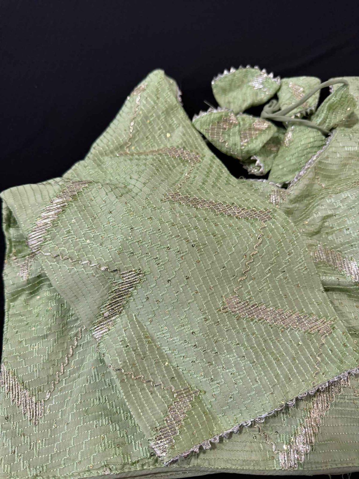 Zari Georgette Embroidery Work Design Blouse in Berlin