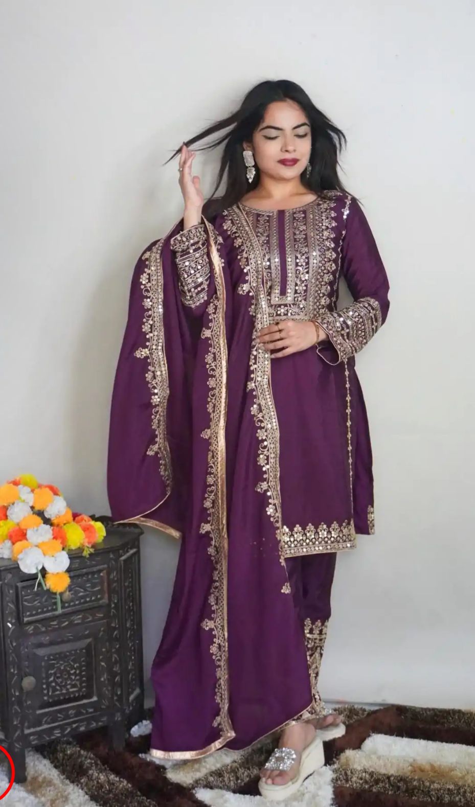 Elegant Pure Chinnon Silk Embroidery Pant Suit in Essen