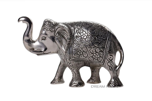 Metal Elephant Showpiece for Home Decor in Germany