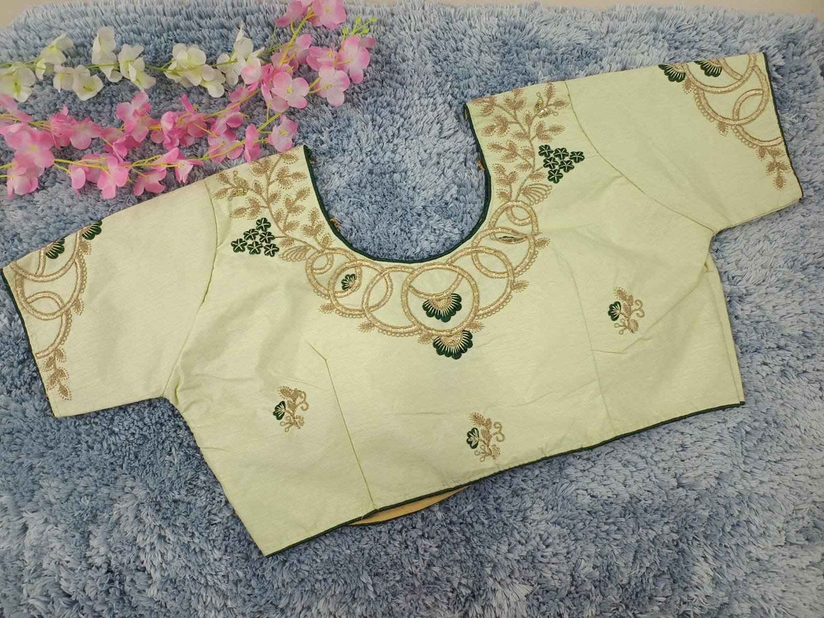 Beautiful Designer Blouse in Munich