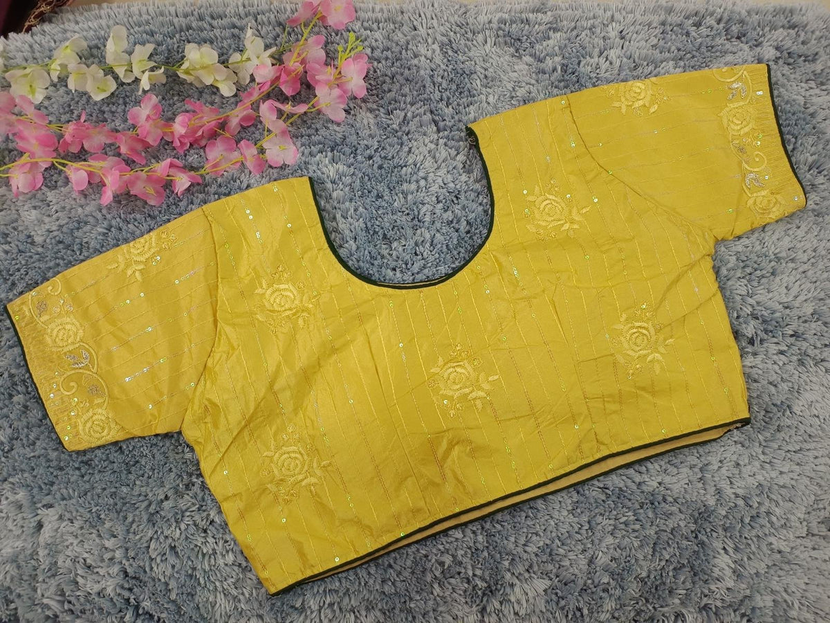 Beautiful Blouse trendy design in Berlin