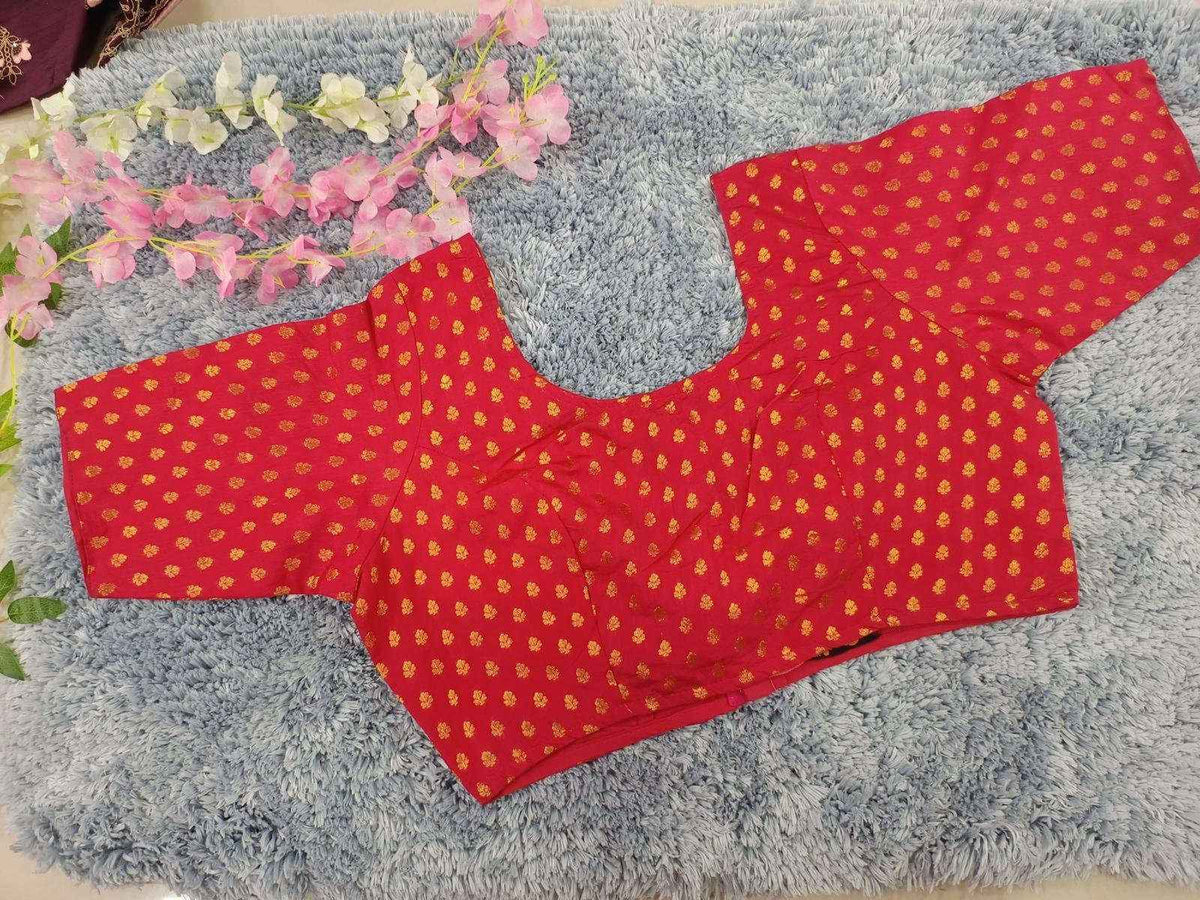 Beautiful Blouse trendy design in Berlin