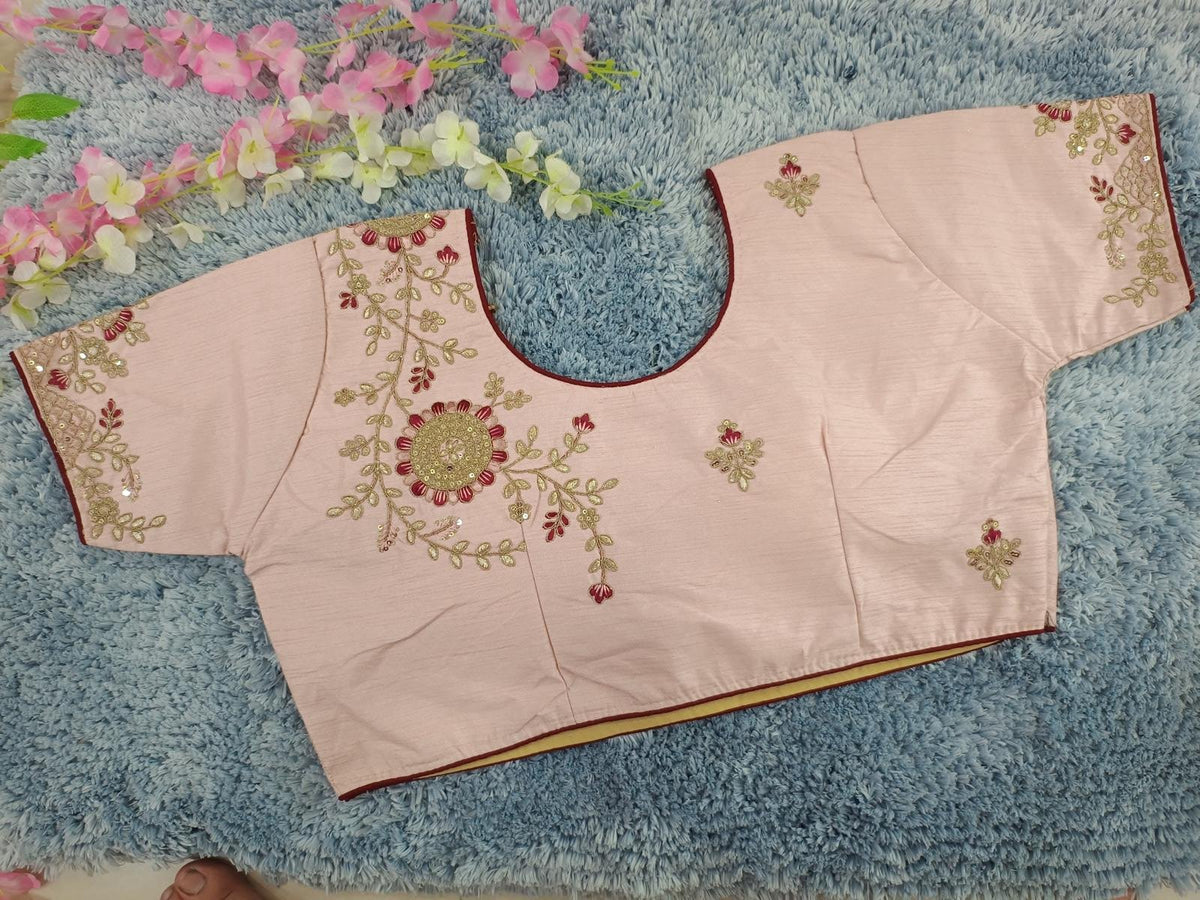 Slim Fit Blouse in Essen