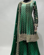 Embroidered Chinon Chiffon Pakistani Suit in Green in Berlin