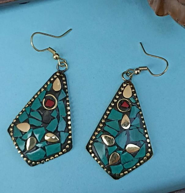 Charming Premium Quality Tibetan Laq Earrings on Brass Base in Germany