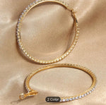 Hoop Earrings Circle Golden in Berlin