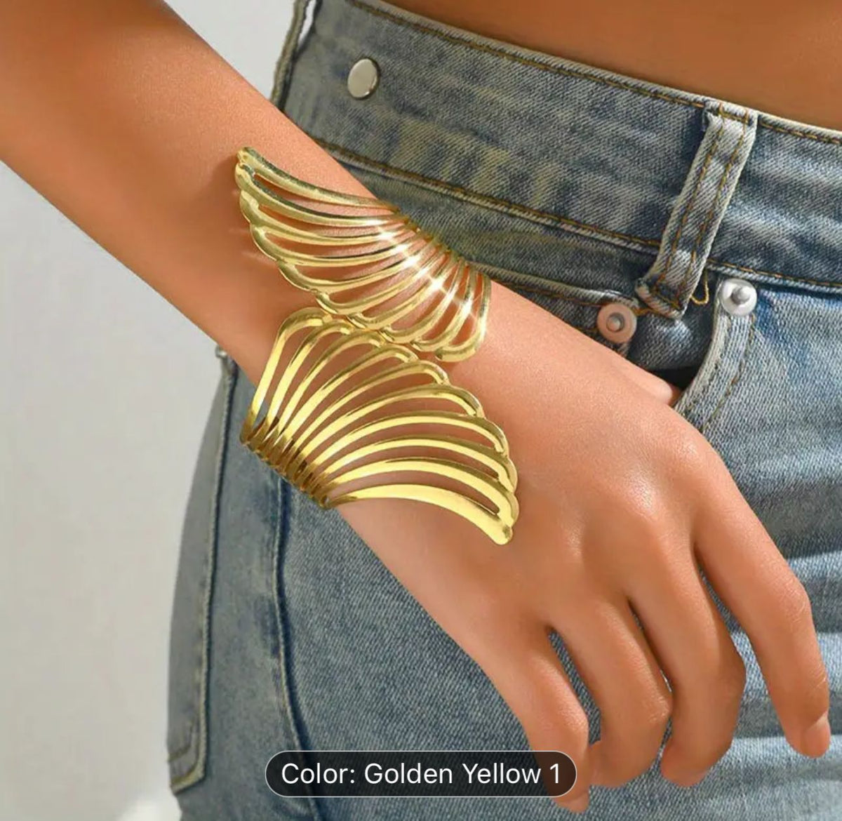 Cuff Gold Fancy Bracelet in Munich
