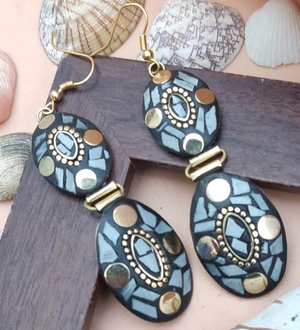 Afghani Lac Work, Tibetan Style Double Layer Oval Shape Earrings in Berlin