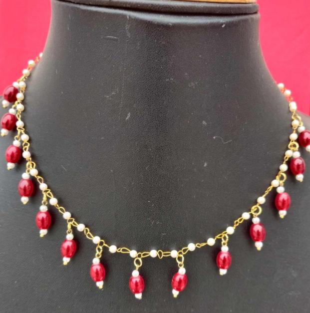 Handmade Lightweight Pearl ChainTumbler Choker Necklace in Germany