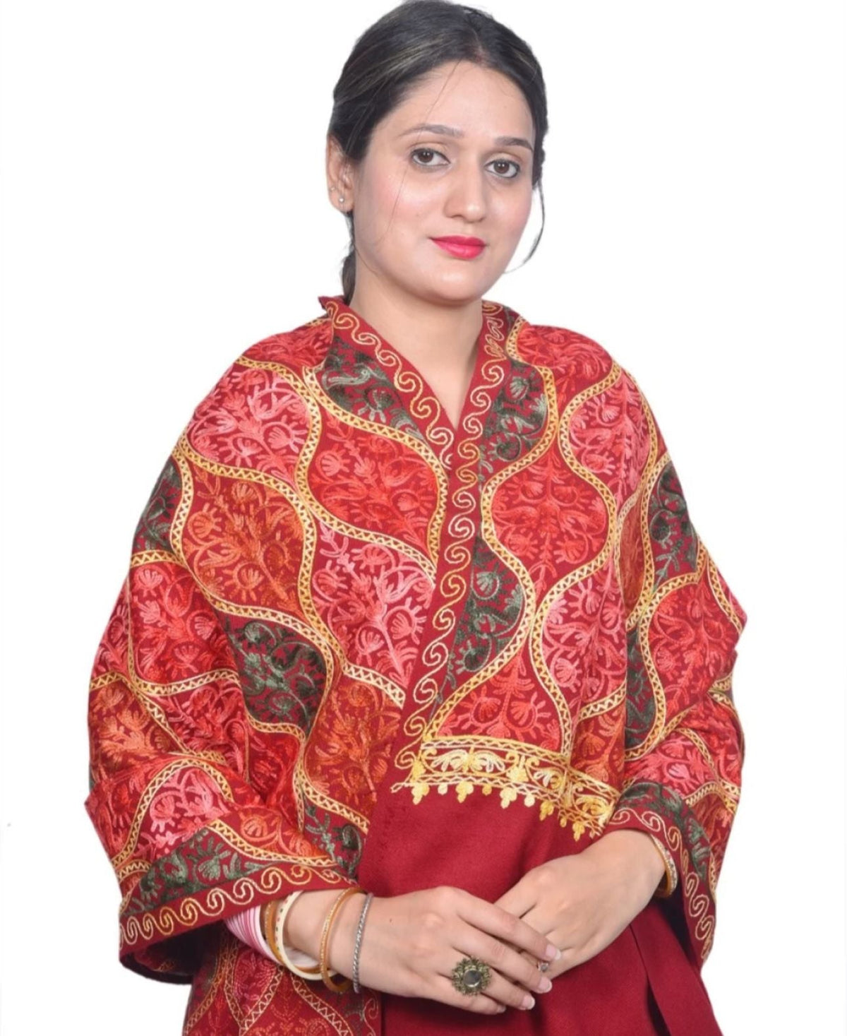 Kashmiri Stole for Women Aari Embroidery Matka Jaal in Germany