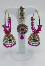 FASHION PARTY WEAR EARRINGS AND MANGTIKKA IN BERLIN