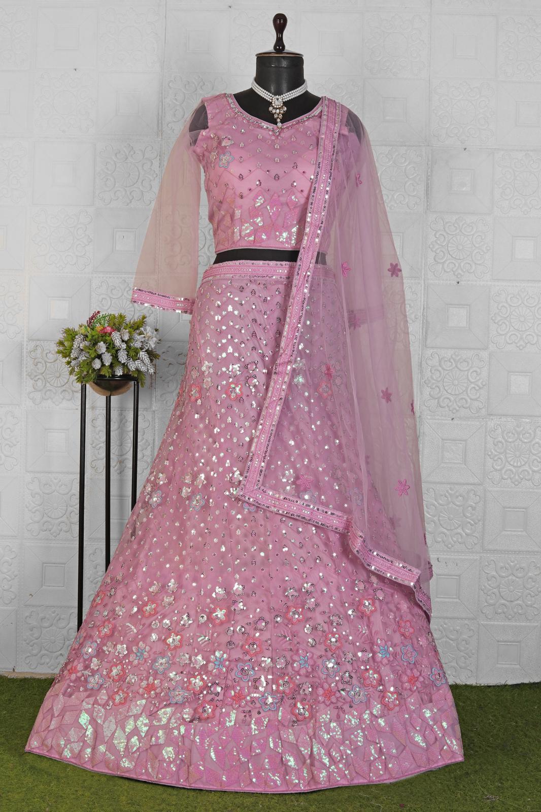 Women Heavy Embroidered Work Wedding Lehenga Choli in Berlin