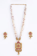 Gold-Plated Beaded & Stone-Studded Floral Jewelery Set in Berlin