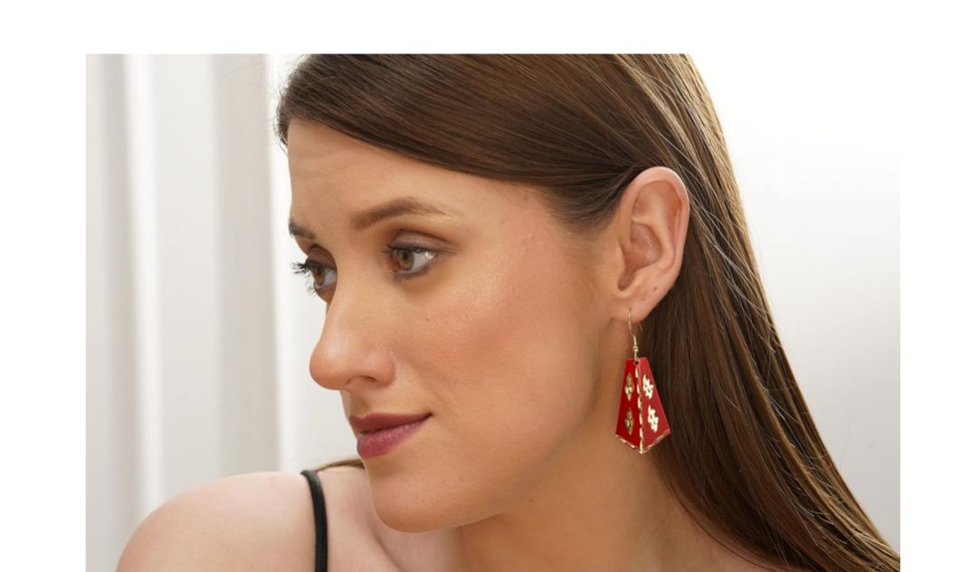 Red Gold Modern Carved Pattern Artificial Brass Earring in Munich