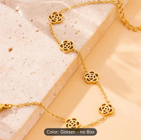Gold-Plated Stainless Steel Hollow Rose Flower Chain Bracelet in Munich