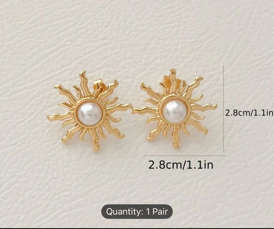 Pearl Sun Earrings Earrings in Berlin