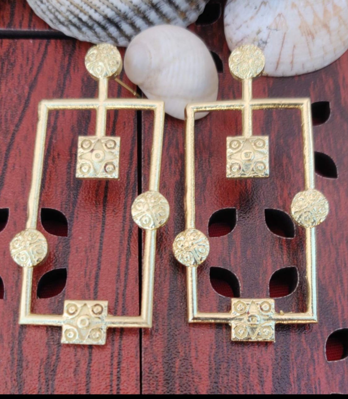 Unique Handmade Brass Black Plated Rectangle Shape Round Stud Dangler Earring in Munich