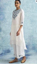 Women Solid Cotton Blend Flared Kurta in Munich