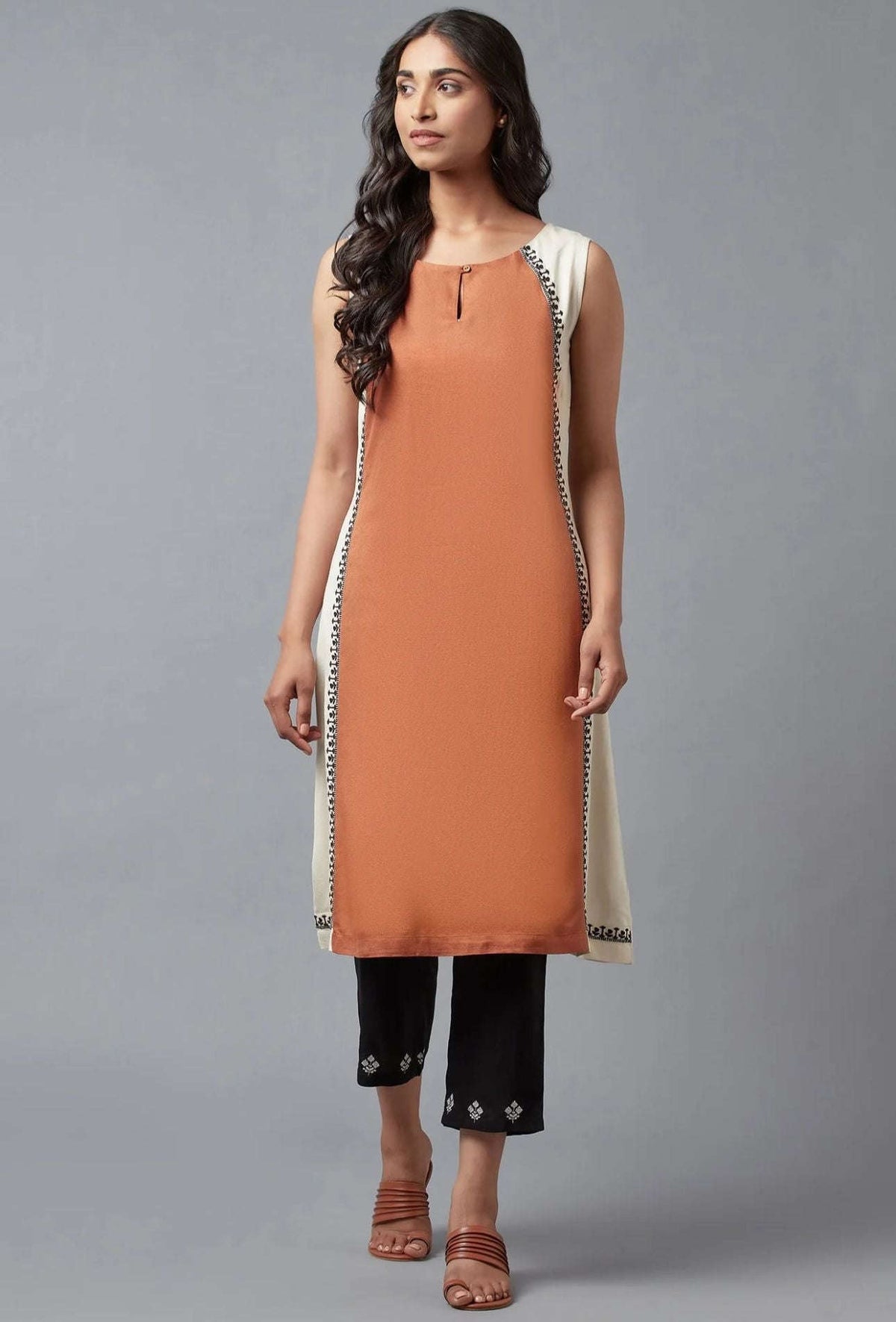 Rust Brown Embroidered kurta in Munich