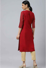 Red Printed kurta With Metallic Embroidery in Munich